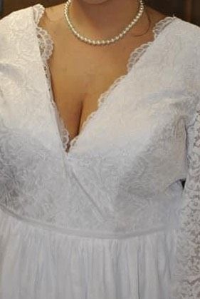 Plus Size 20 White Dress With Train on Queenly