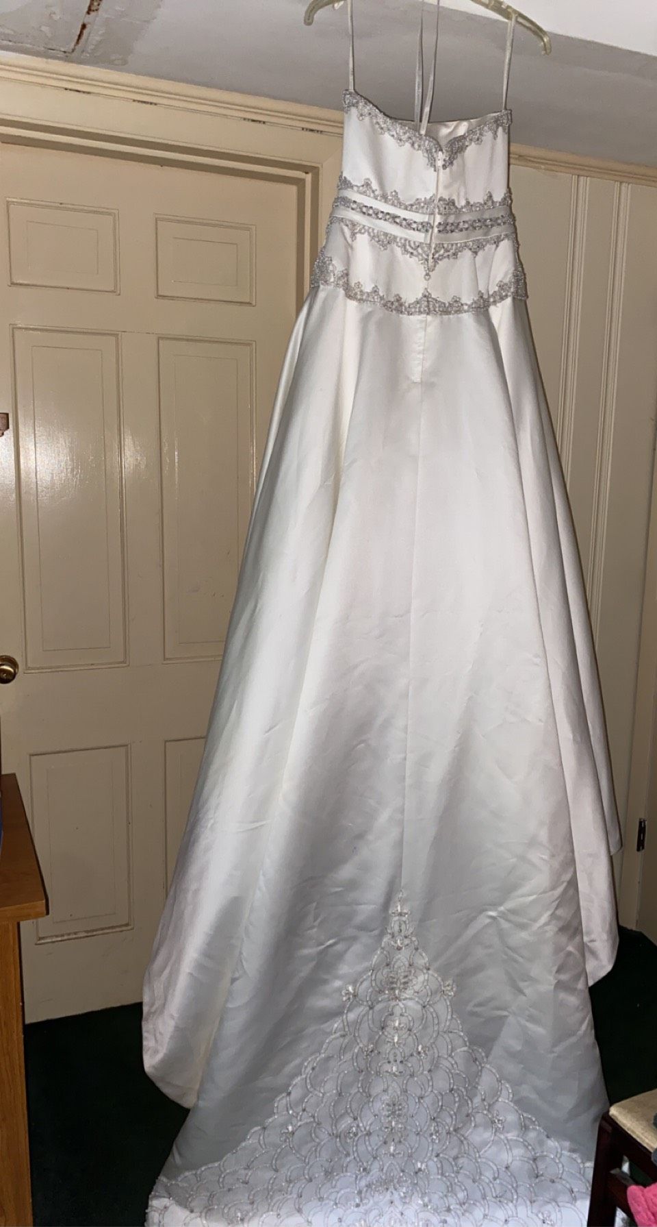 David's Bridal Size 4 White Dress With Train on Queenly