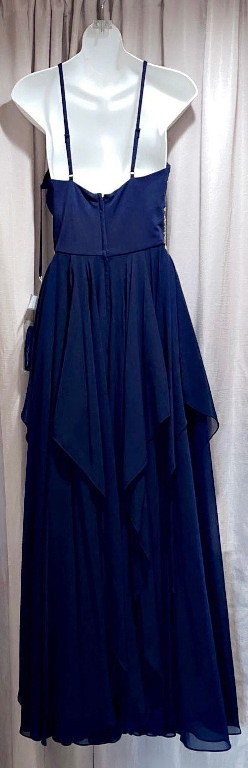 Size 2 Navy Blue Ball Gown on Queenly