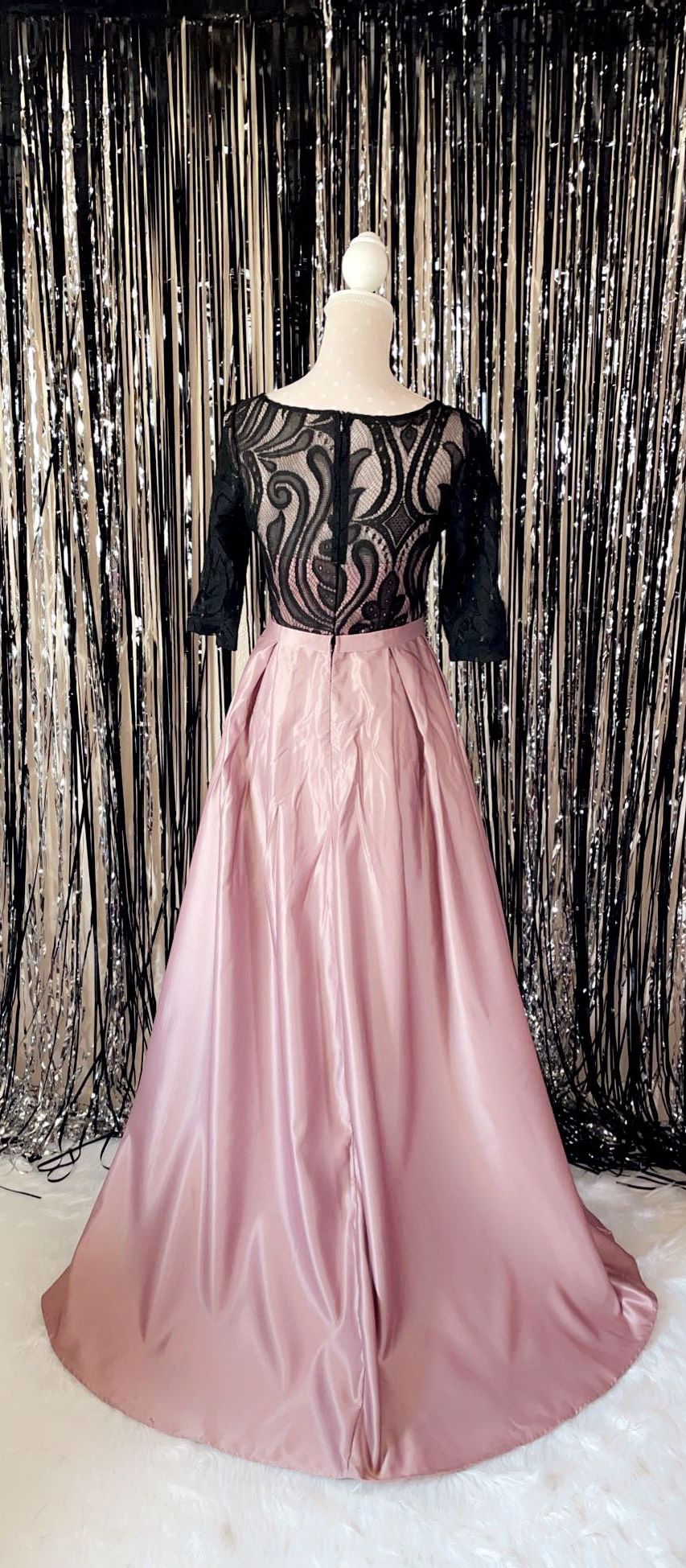 Size 6 Prom Long Sleeve Lace Light Pink Ball Gown on Queenly