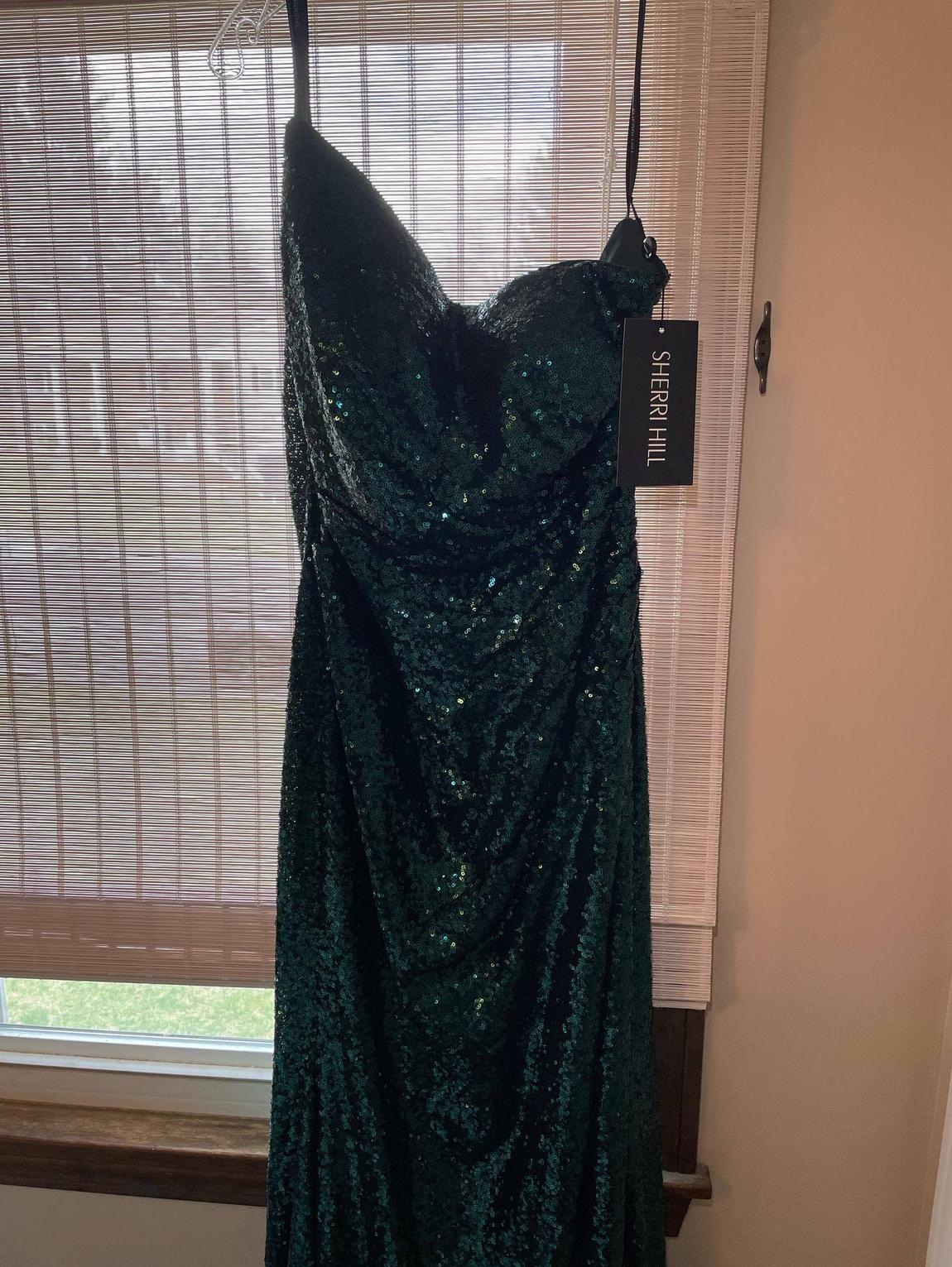 Sherri Hill Plus Size 16 Emerald Green Side Slit Dress on Queenly