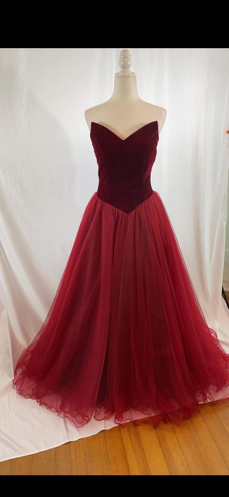 Size 4 Velvet Burgundy Red Ball Gown on Queenly