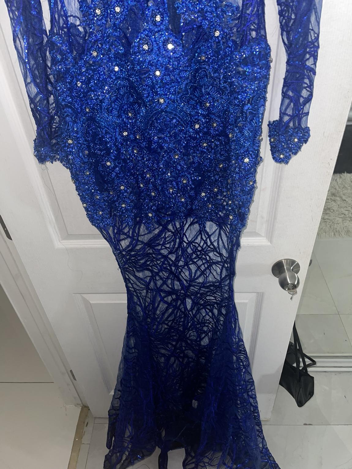 Size 8 Prom Blue Ball Gown on Queenly