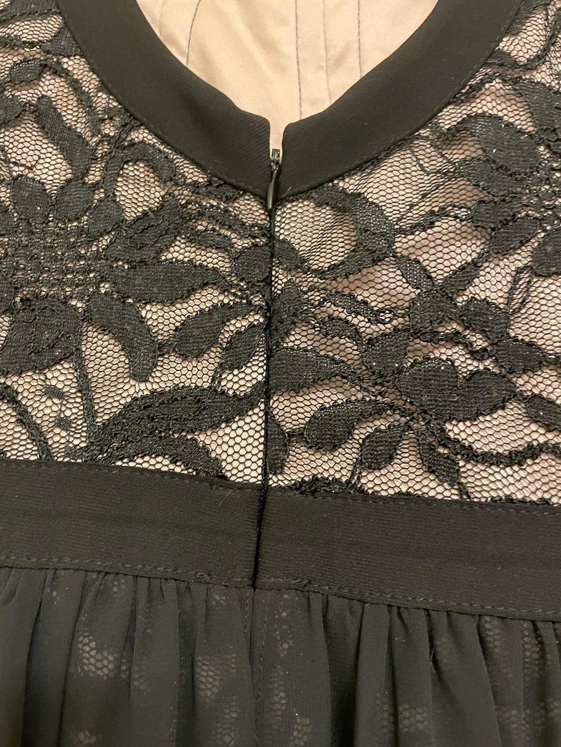 Size 0 Homecoming Black Cocktail Dress on Queenly