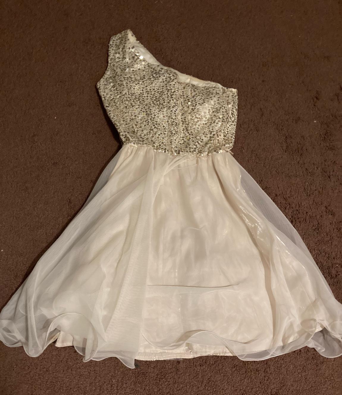 Girls Size 3 Sequined Gold A-line Dress on Queenly