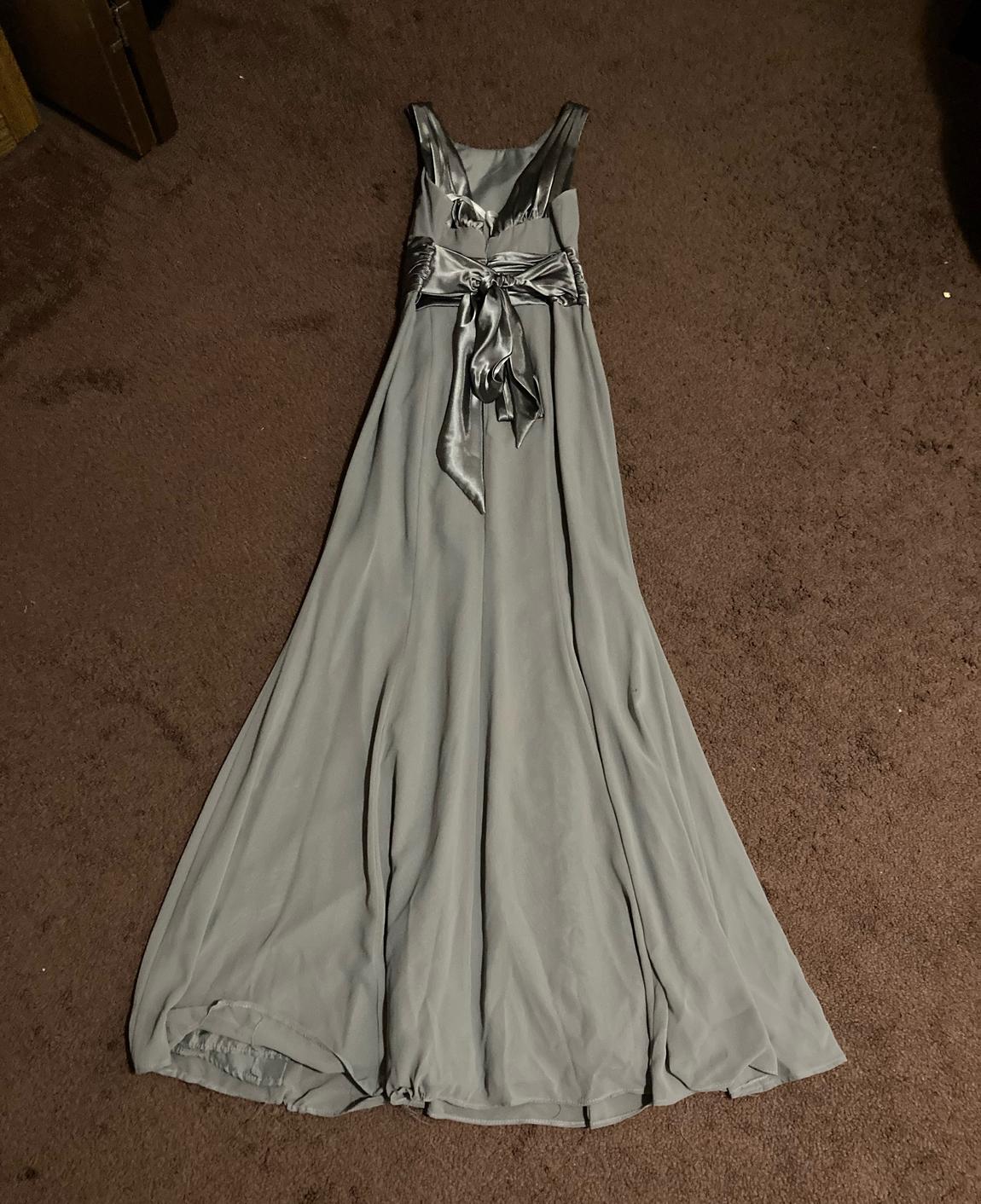 Size 2 Silver A-line Dress on Queenly