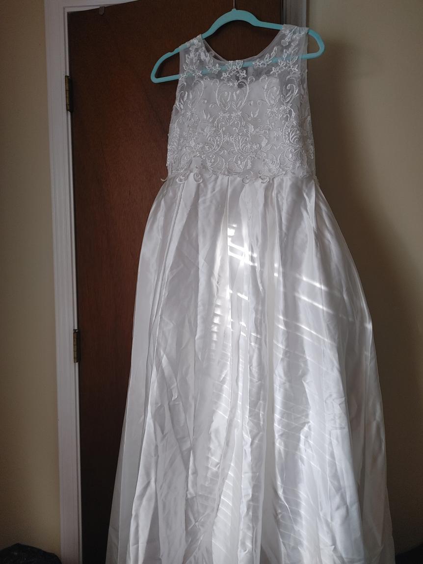 Plus Size 16 Prom White Ball Gown on Queenly