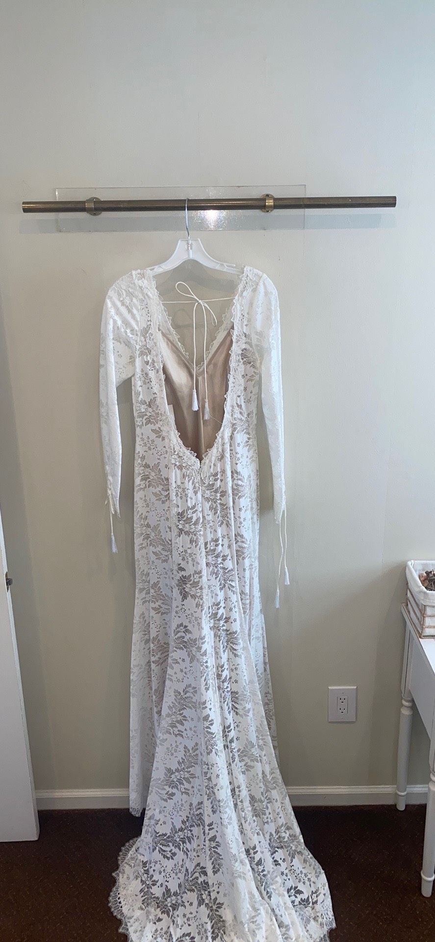 Willowby by Watters Size 10 Long Sleeve Lace Nude Floor Length Maxi on Queenly