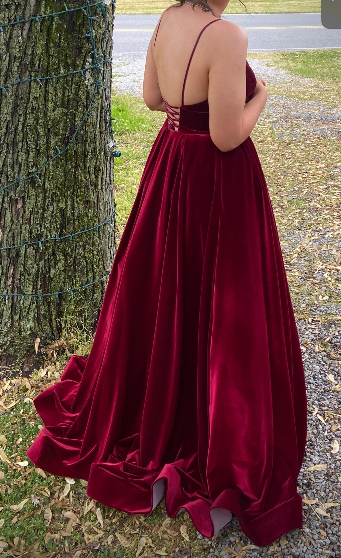 Sherri Hill Size 2 Prom Velvet Red Ball Gown on Queenly