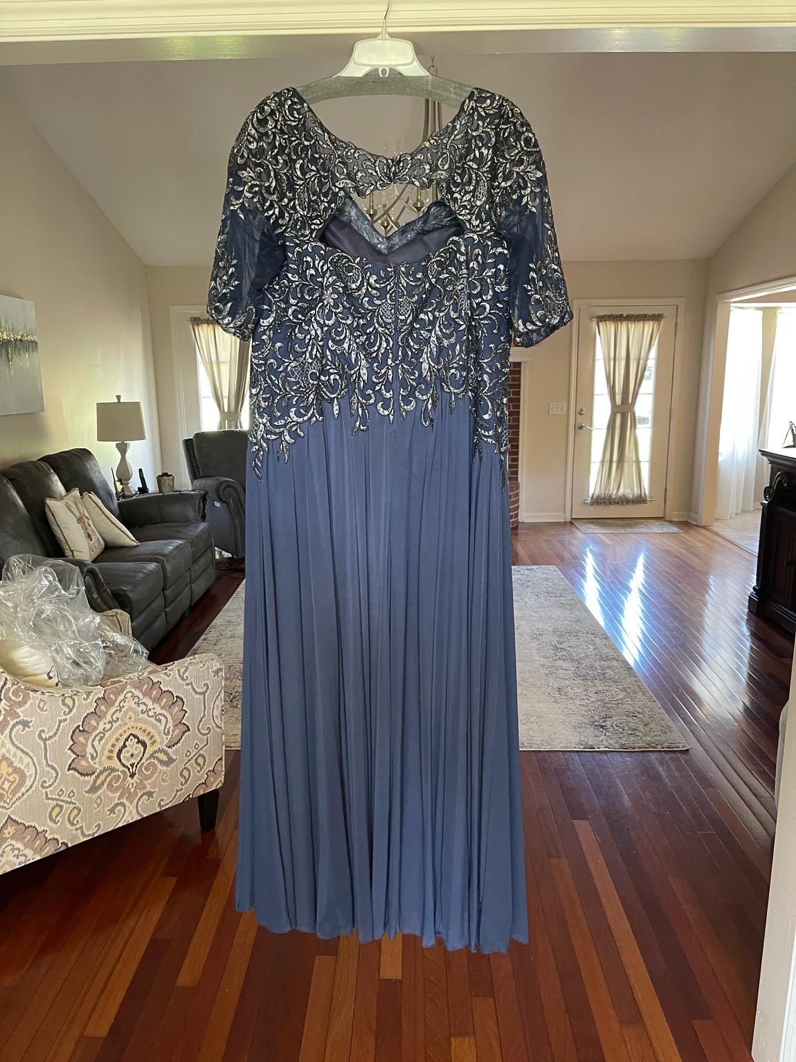 MGNY Plus Size 16 Blue Floor Length Maxi on Queenly