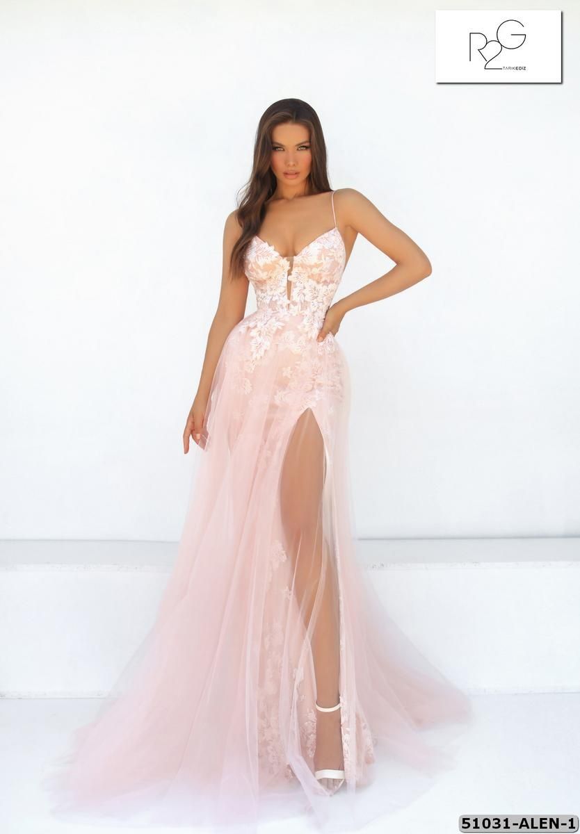 Style 51031 Tarik Ediz Size 6 Prom Lace Light Pink Side Slit Dress on Queenly
