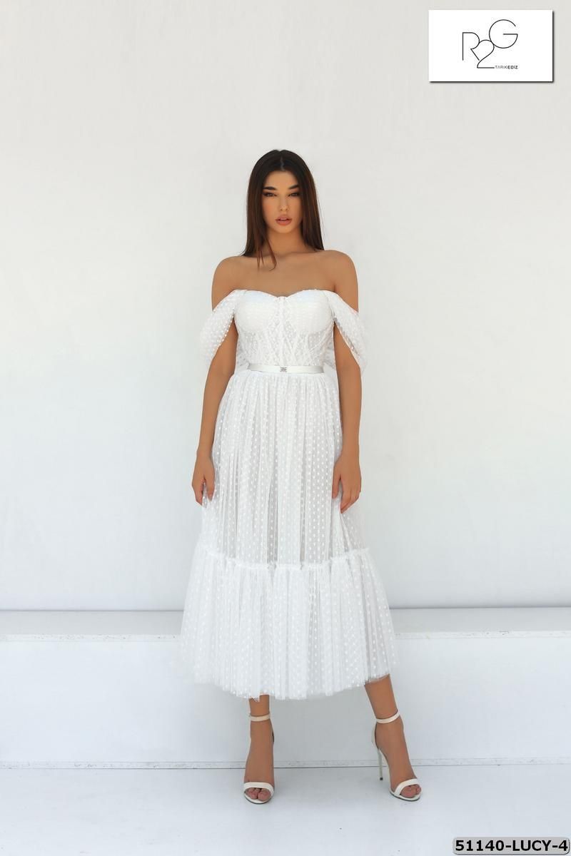 Style 51140 Tarik Ediz Size 8 Prom White Cocktail Dress on Queenly