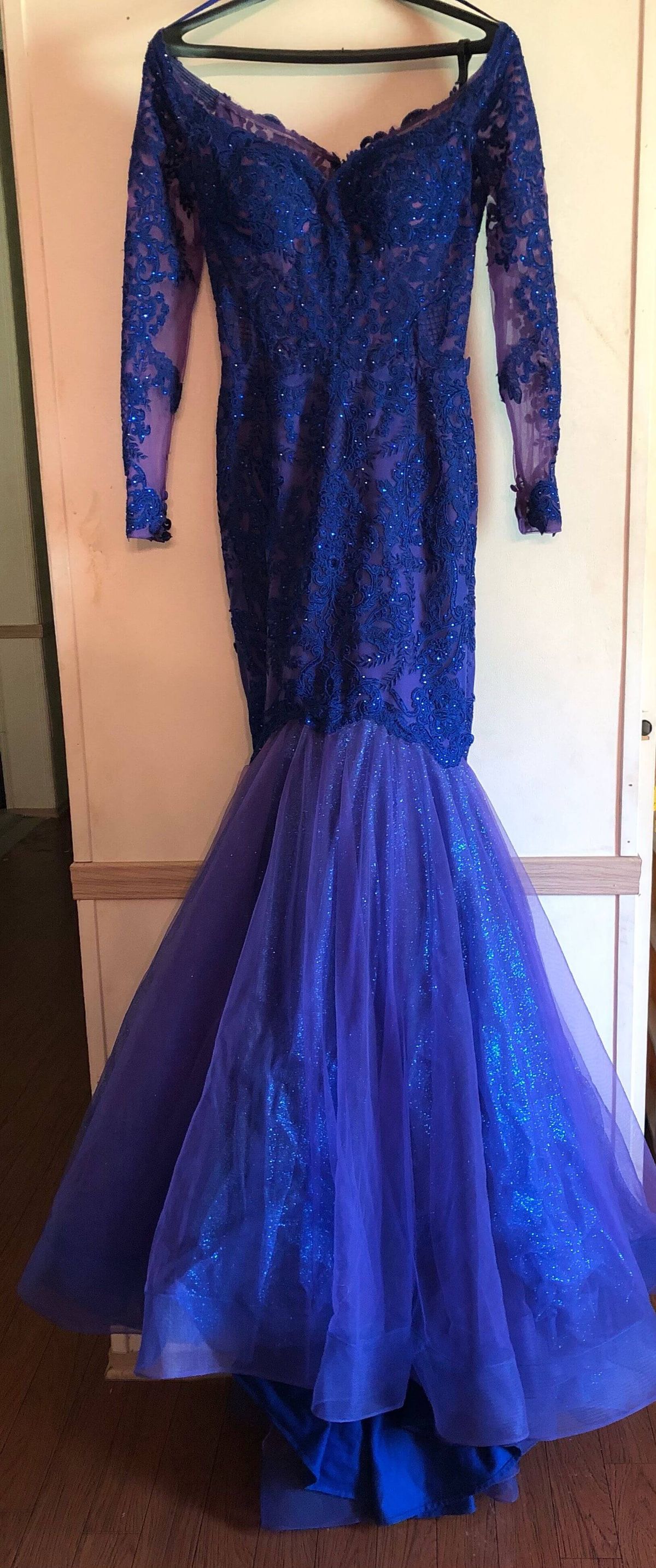 Size 0 Prom Blue Mermaid Dress on Queenly