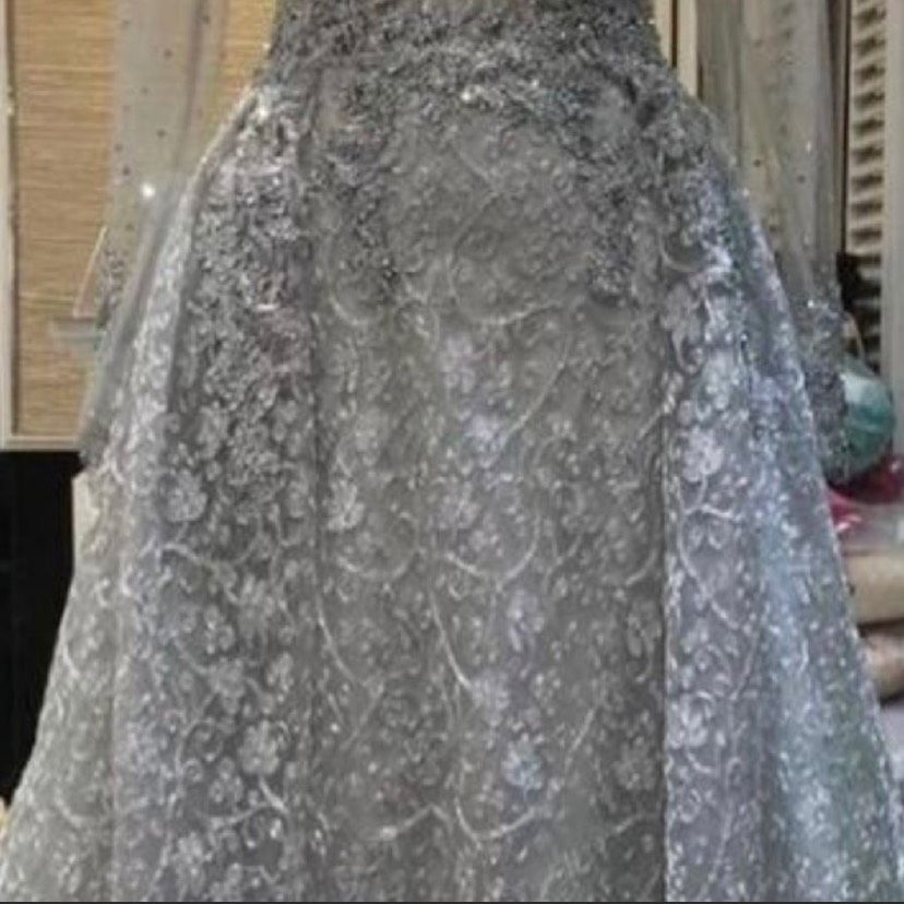 Mac Duggal Size 10 Silver Mermaid Dress on Queenly