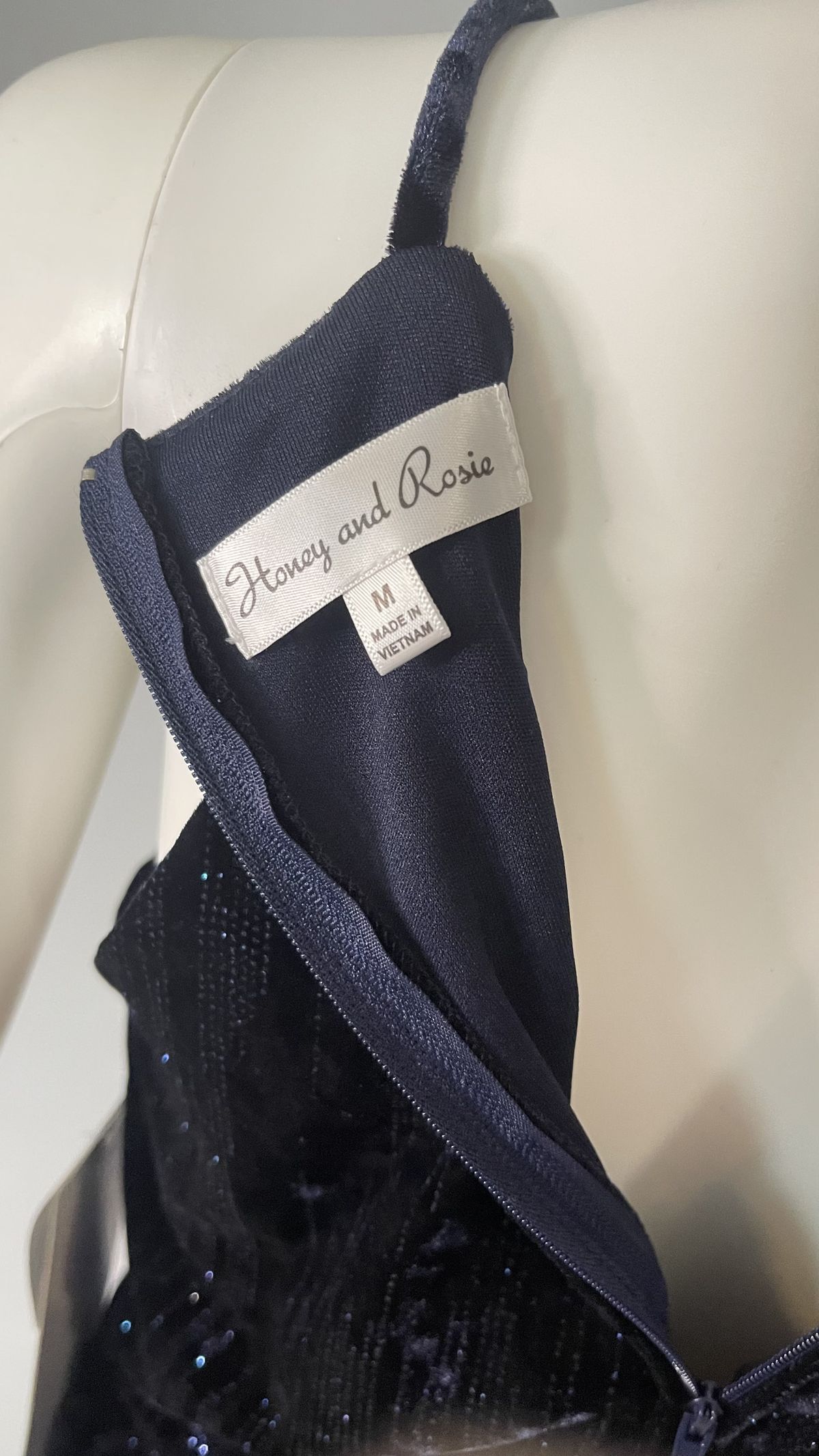 Size 8 Navy Blue Cocktail Dress on Queenly