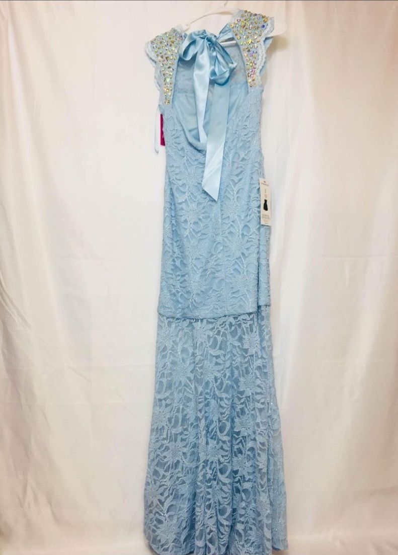 Size 6 Light Blue Floor Length Maxi on Queenly
