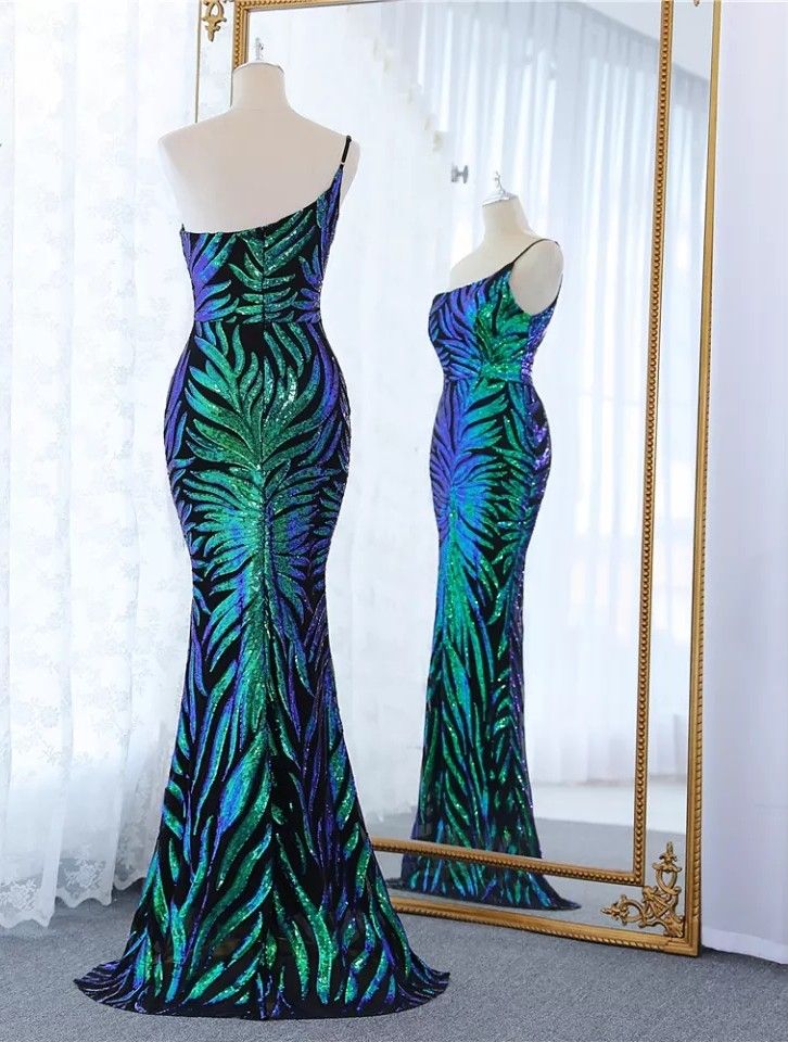 Size 6 Prom Sequined Multicolor Mermaid Dress on Queenly