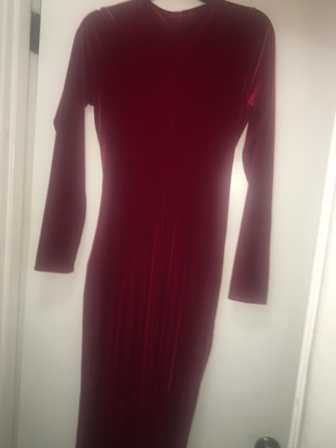 Fashion Nova Size 12 Velvet Red Floor Length Maxi on Queenly