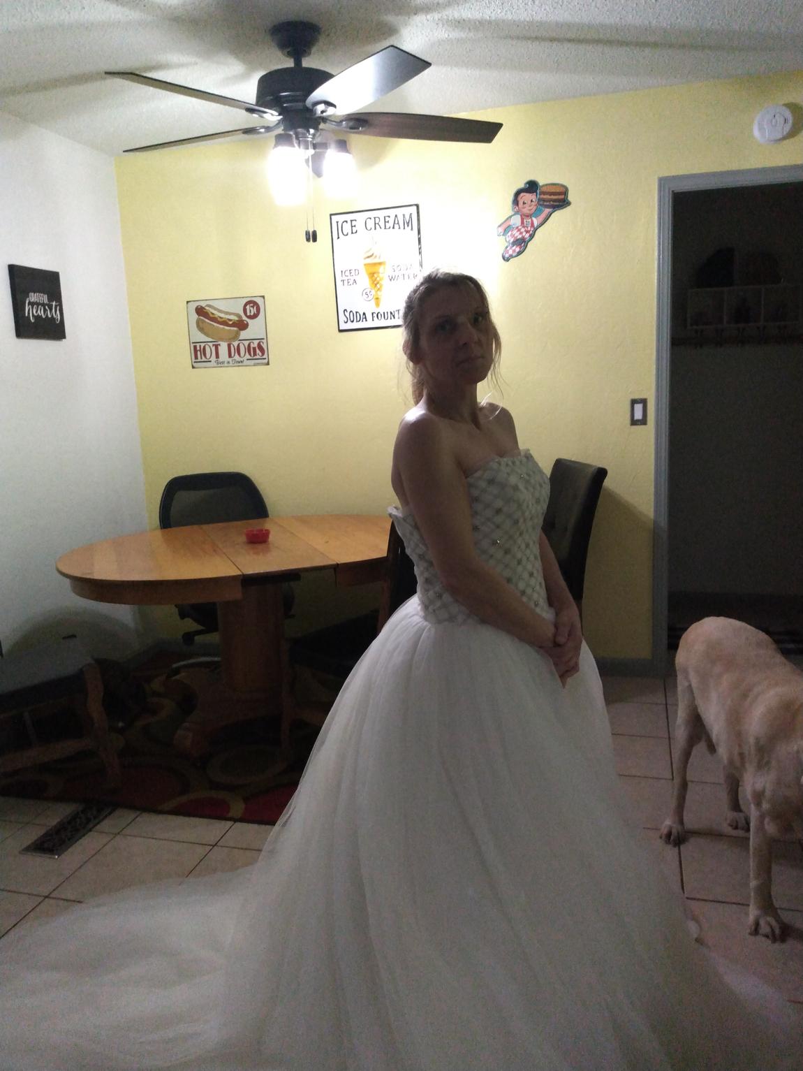 Size 4 White Ball Gown on Queenly