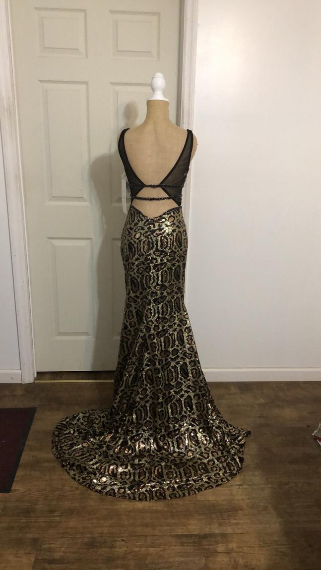 Size 2 Prom Black Floor Length Maxi on Queenly