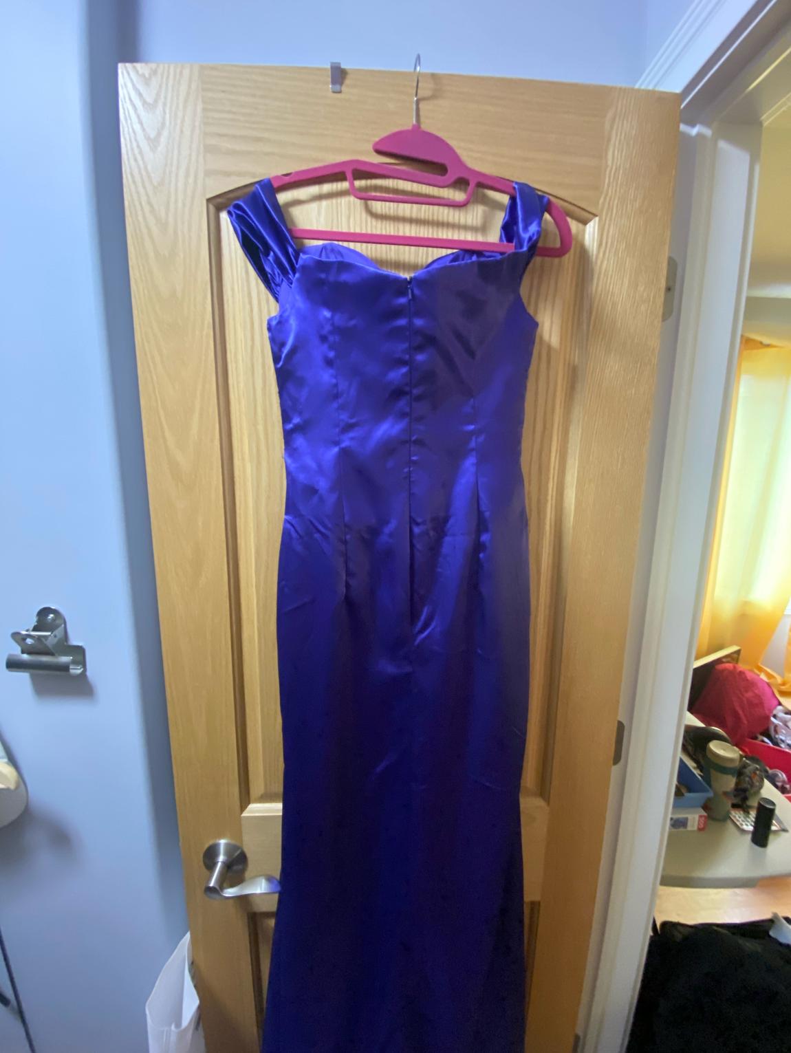 Size 2 Prom Satin Purple Side Slit Dress on Queenly