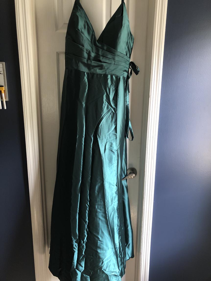Plus Size 16 Emerald Green A-line Dress on Queenly