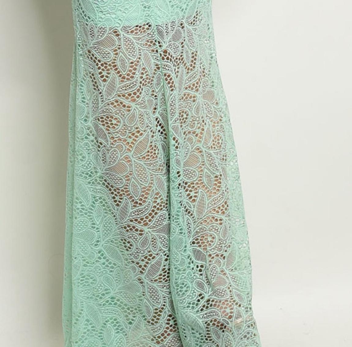 Size 8 Lace Light Green Floor Length Maxi on Queenly