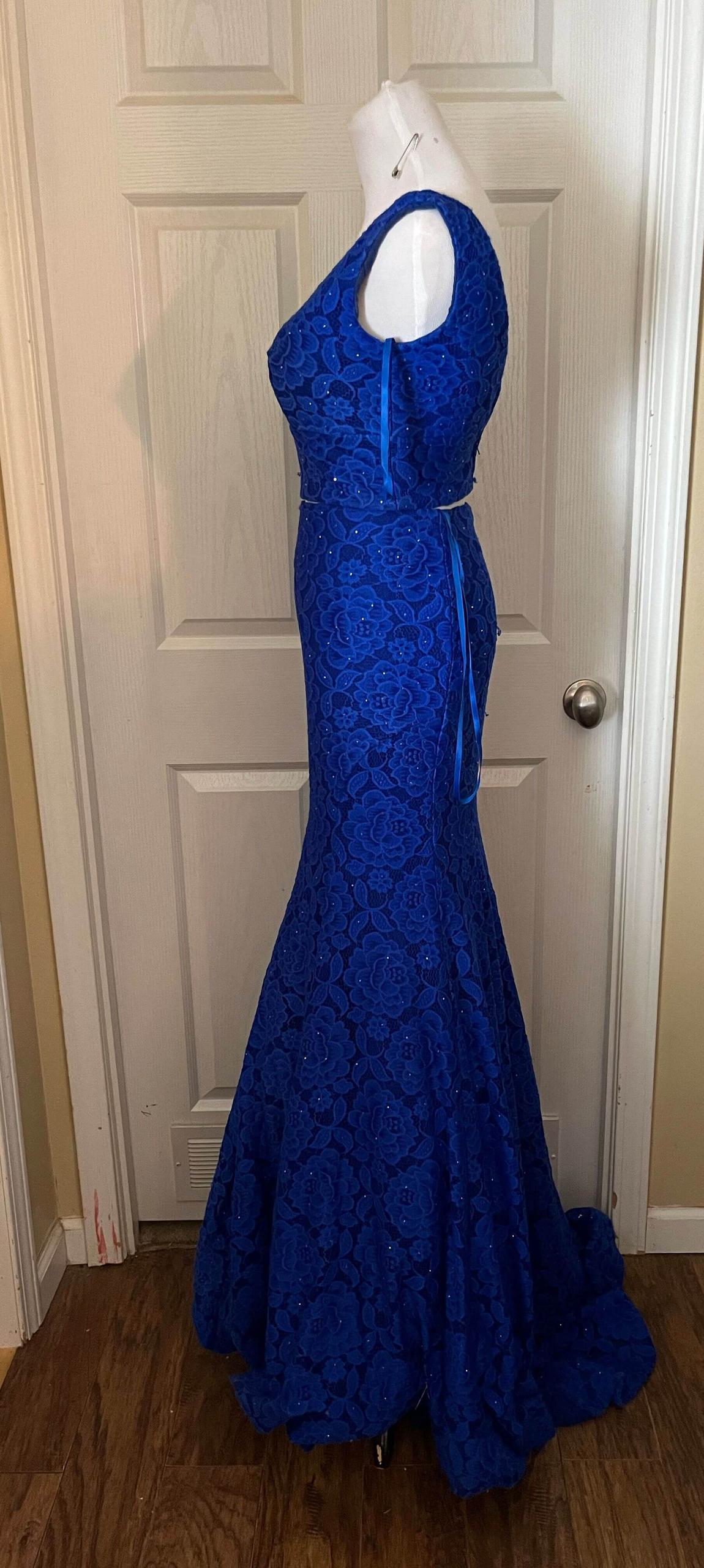 La Femme Size 2 Prom Lace Blue Mermaid Dress on Queenly