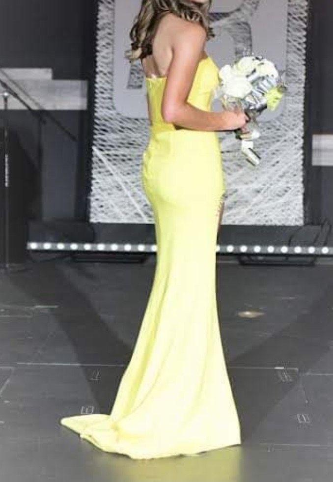 Jovani Size 0 Bridesmaid Strapless Sequined Yellow Floor Length Maxi on Queenly