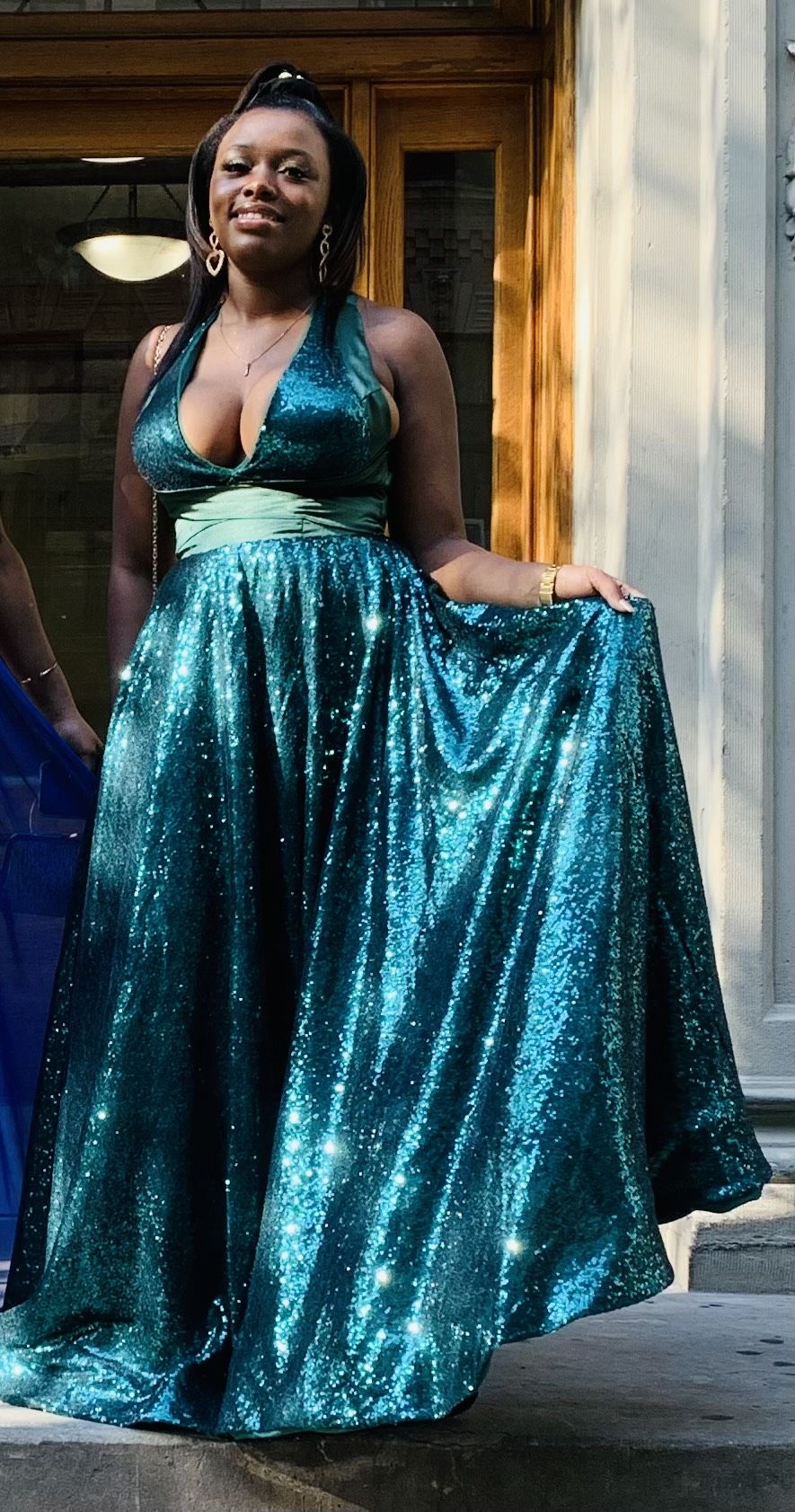 Size 6 Prom Plunge Sequined Emerald Green Ball Gown on Queenly