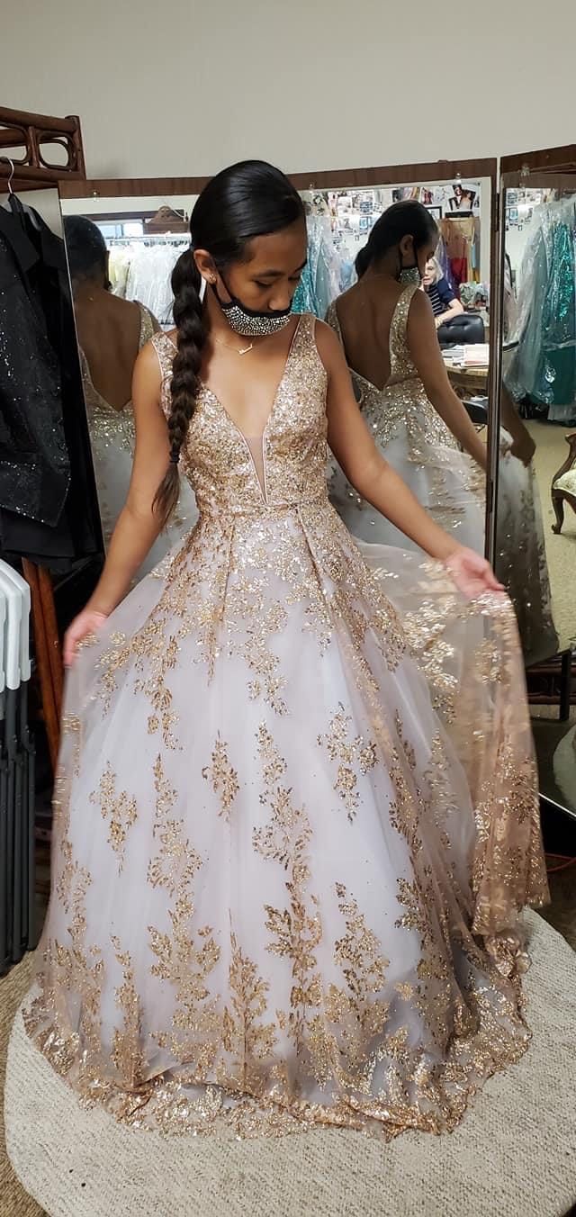 Size 2 Prom Sequined Nude Ball Gown on Queenly