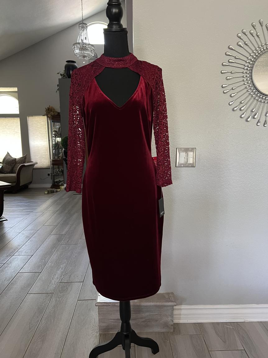 Marina Size 8 Long Sleeve Lace Burgundy Red Cocktail Dress on Queenly