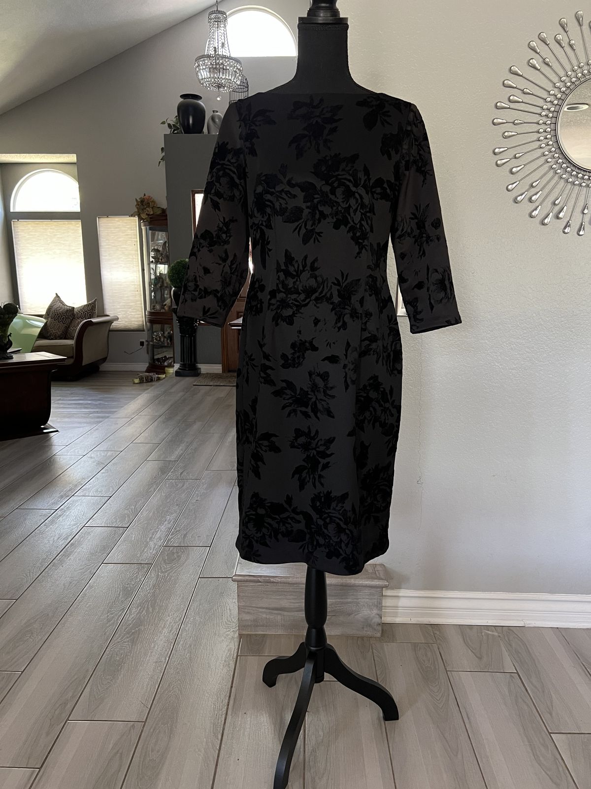 Kasper Size 8 Wedding Guest Long Sleeve Black Cocktail Dress on Queenly