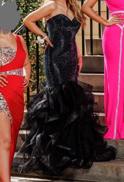 Jasz Couture Size 2 Prom Strapless Sequined Black Mermaid Dress on Queenly