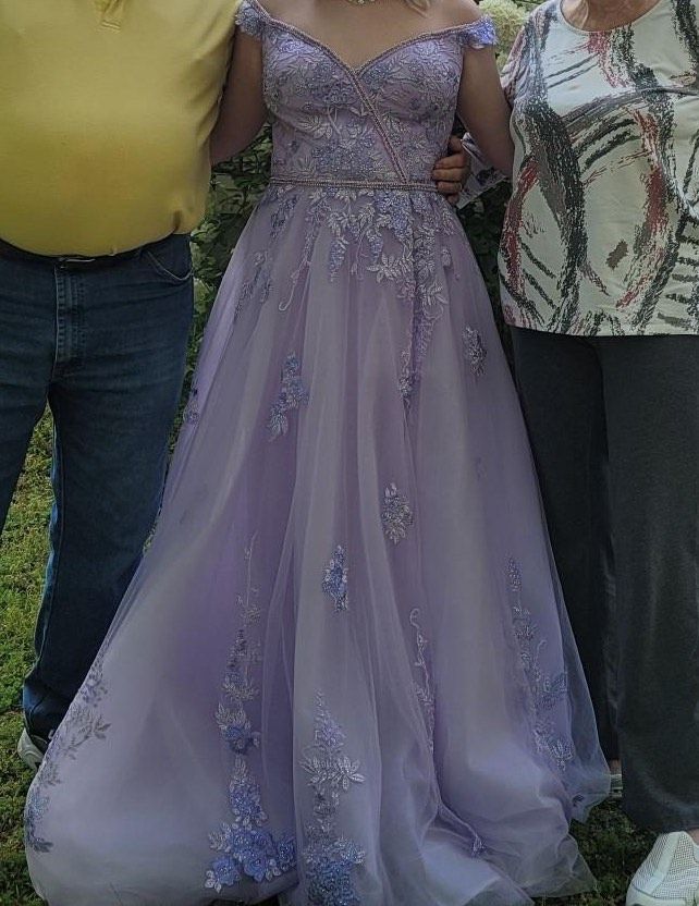 Size 12 Prom Off The Shoulder Purple Ball Gown on Queenly