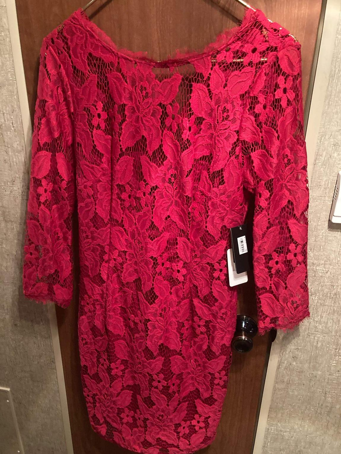 Size 12 Lace Red Cocktail Dress on Queenly