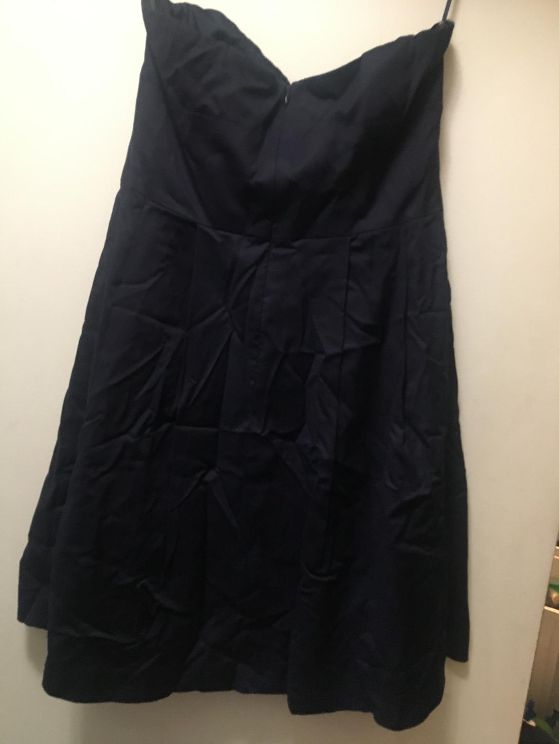 Size 6 Strapless Navy Blue Cocktail Dress on Queenly
