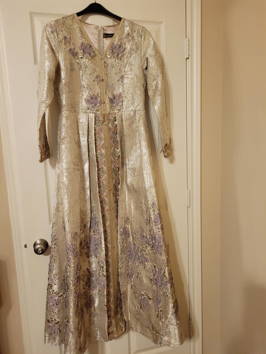 Size 4 Long Sleeve Multicolor Ball Gown on Queenly