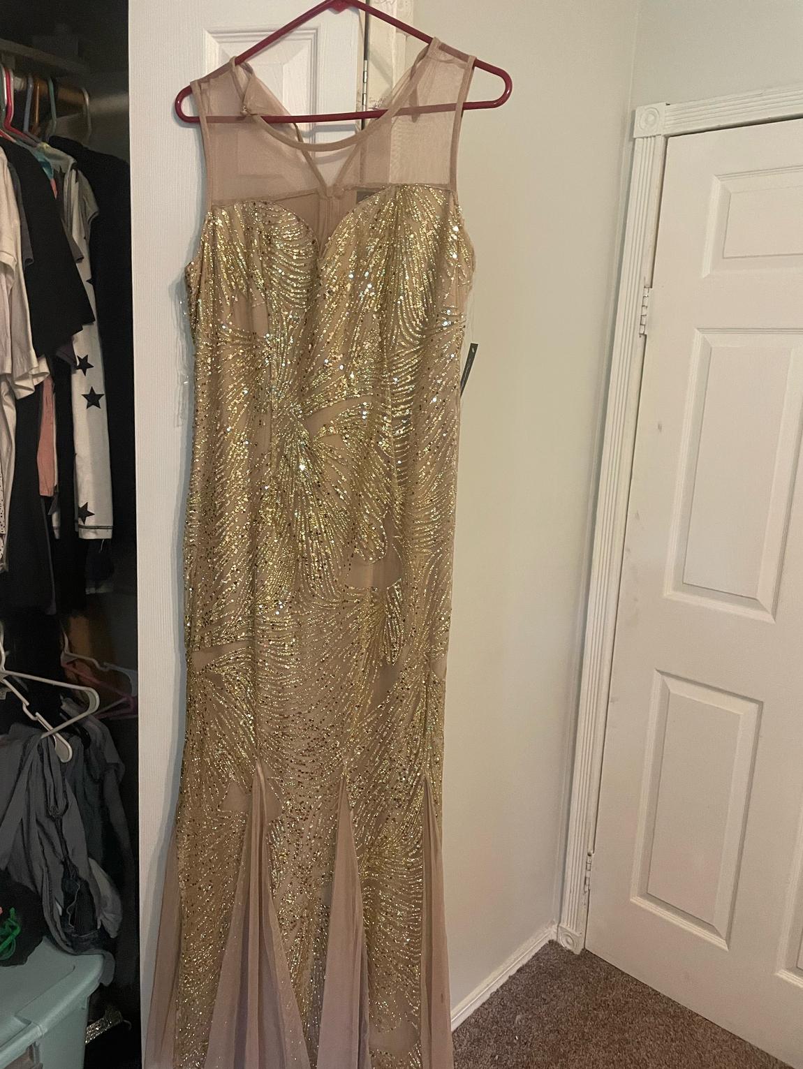 Candlelite Size 6 Gold Mermaid Dress on Queenly