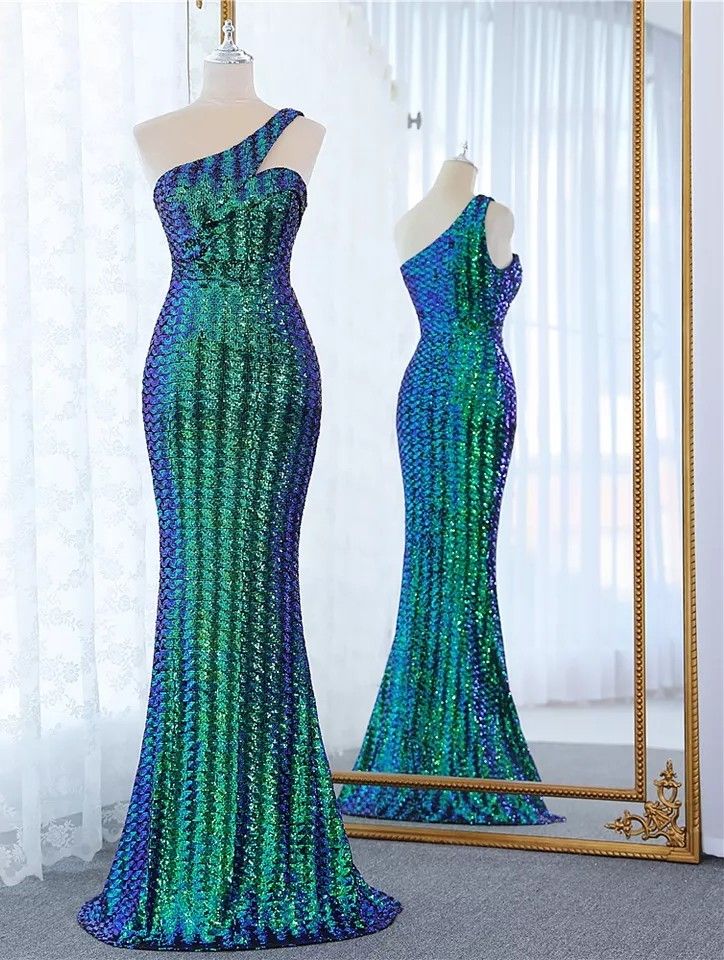 Size 4 Prom One Shoulder Sequined Green A-line Dress on Queenly