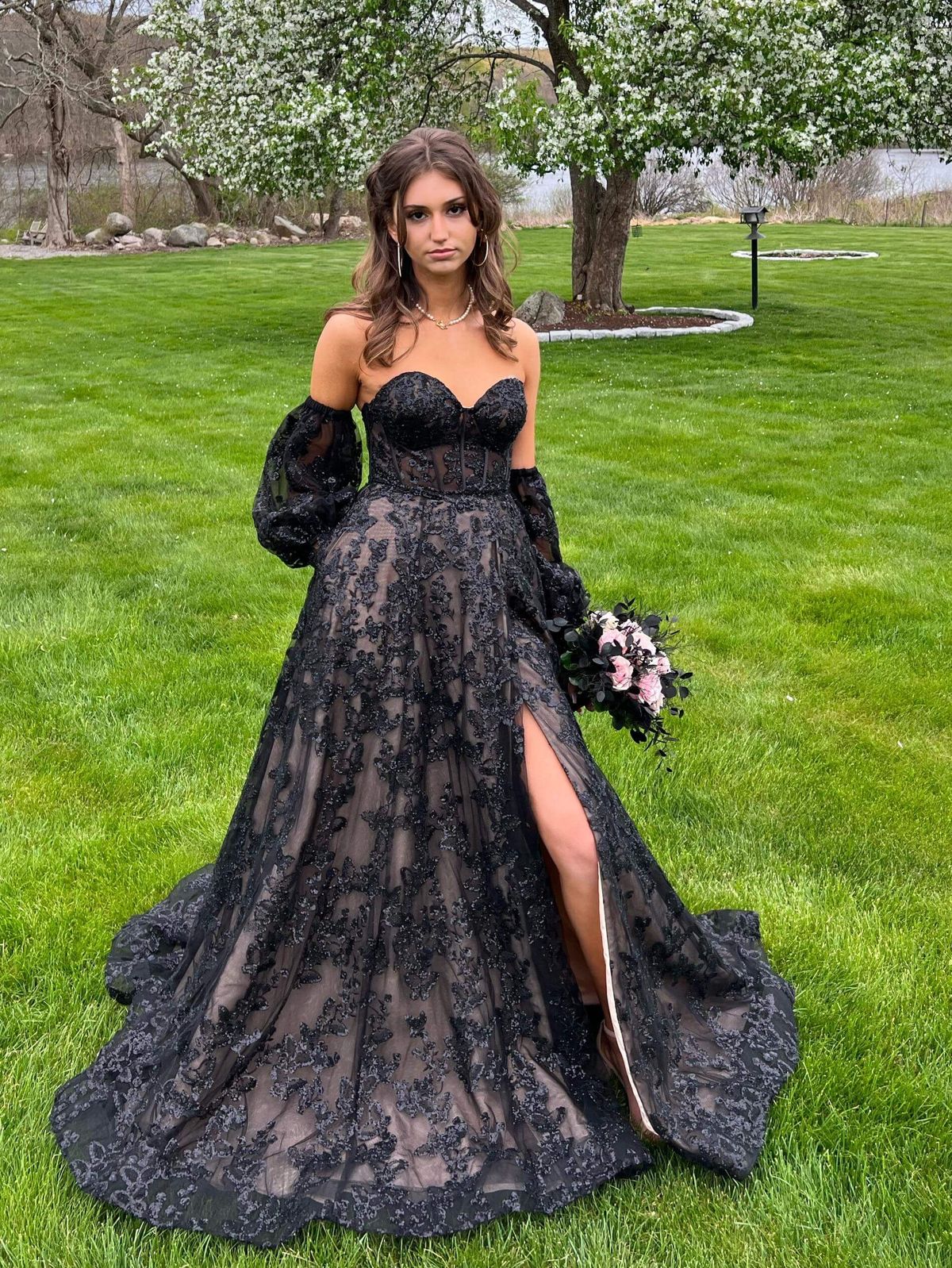 Sherri Hill Size 4 Prom Lace Black A-line Dress on Queenly