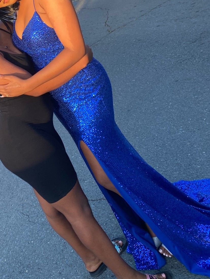Size 6 Prom Sequined Royal Blue Side Slit Dress on Queenly
