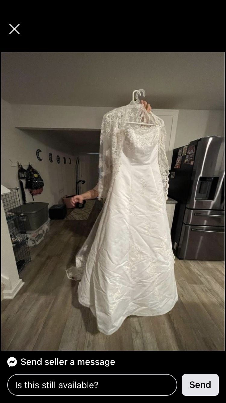 David's Bridal Size 8 White Dress With Train on Queenly