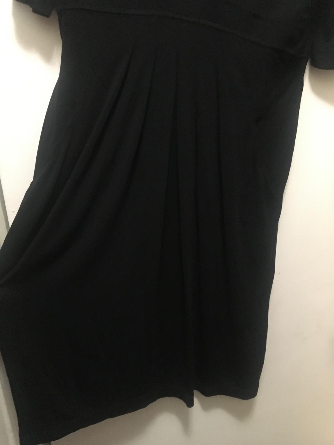 BCBG Size 12 Black Cocktail Dress on Queenly