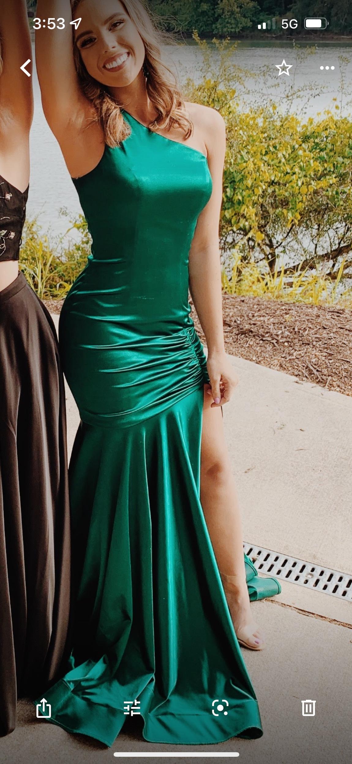 Sherri Hill Size 2 Prom Green Side Slit Dress on Queenly