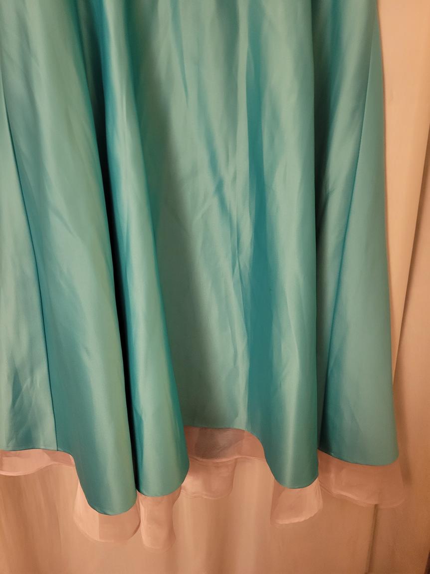 MoriLee Size 12 Prom Turquoise Blue Cocktail Dress on Queenly
