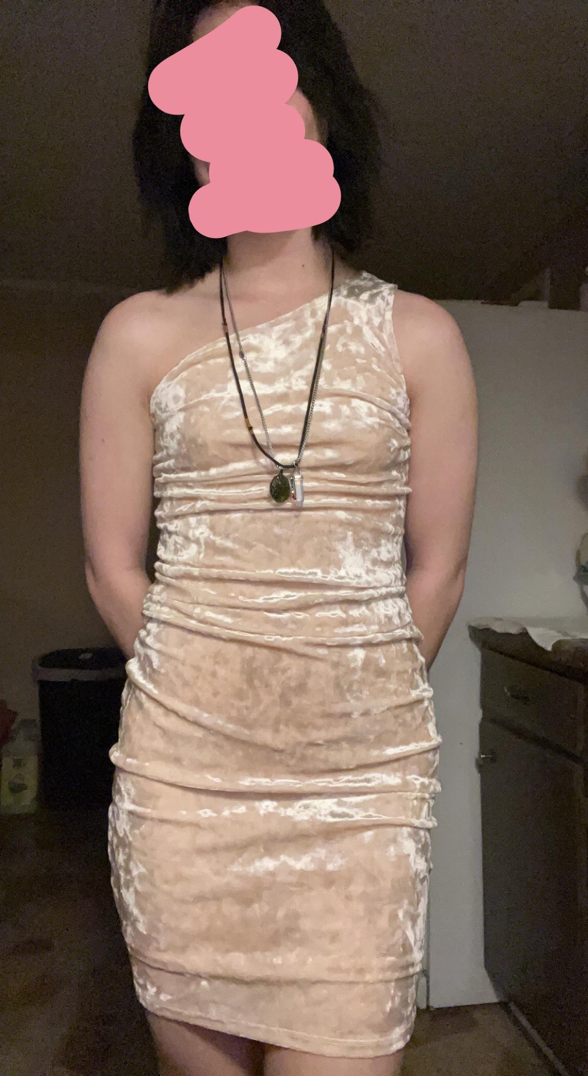 Size 2 Velvet Nude Cocktail Dress on Queenly