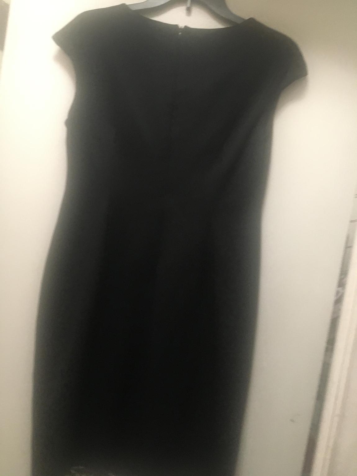 Connected Apparel Size 6 Black Cocktail Dress on Queenly