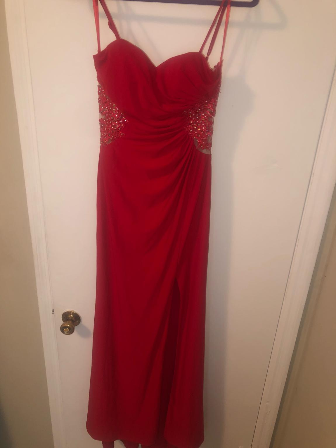 Girls Size 4 Lace Red Floor Length Maxi on Queenly