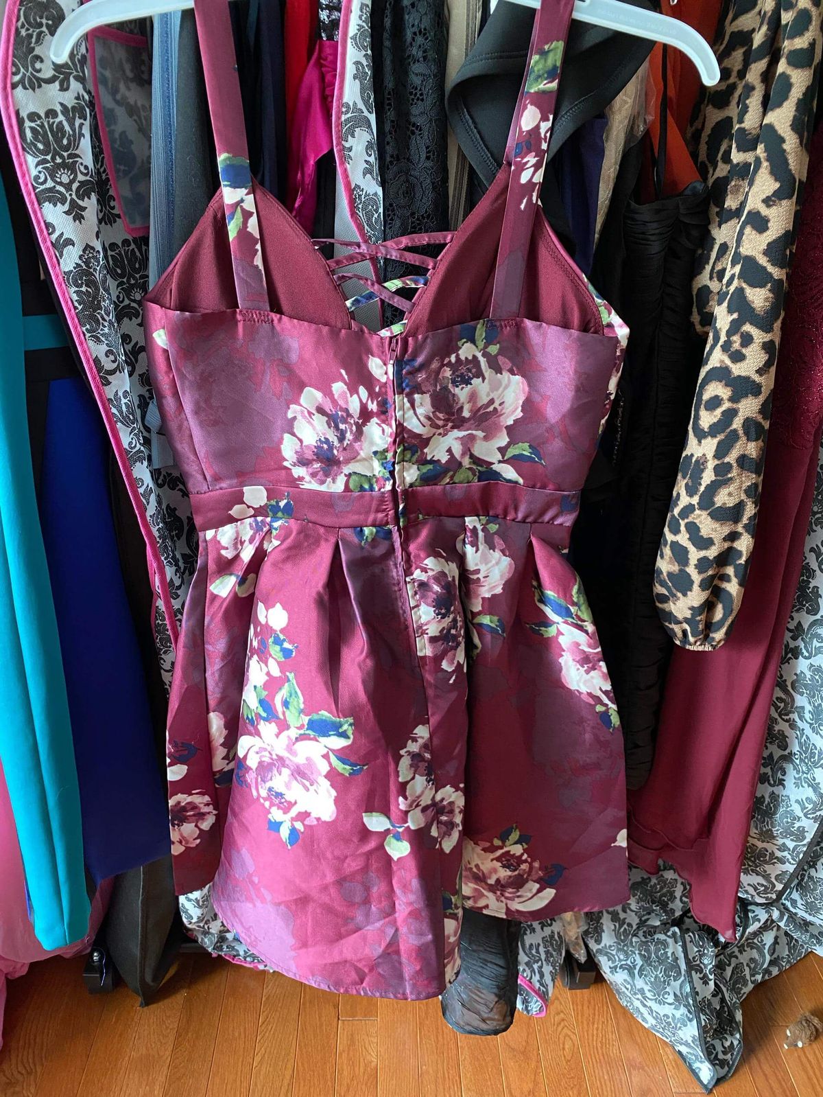 Size 4 Floral Burgundy Multicolor Cocktail Dress on Queenly